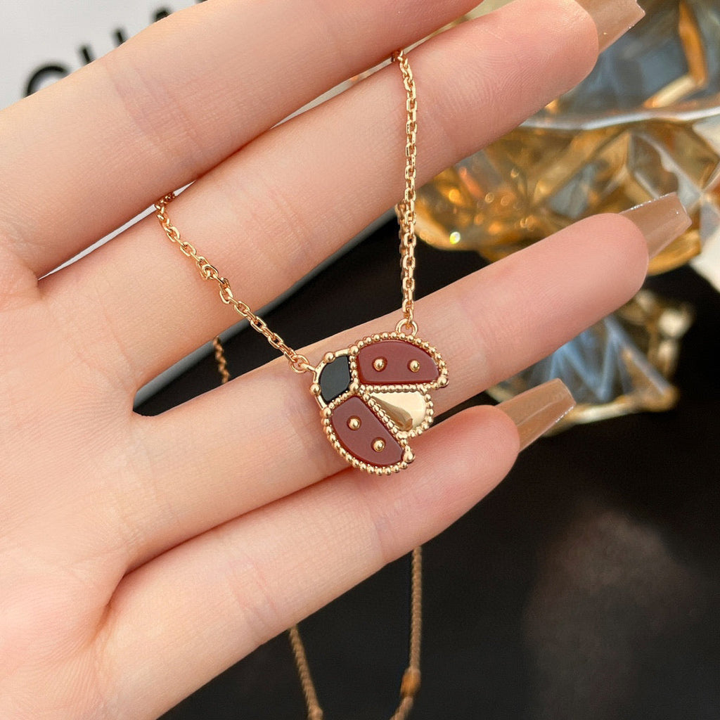 [Demi jewelry]LUCKY  CARNELIANS LADYBUG NECKLACE