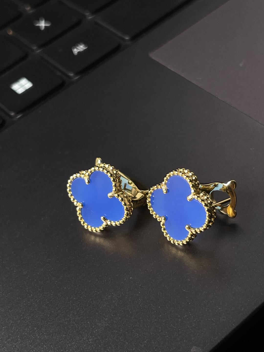 [Demi Jewelry] CLOVER LARGE (20mm) 1 MOTIFS BLUE MOP STUD EARRINGS