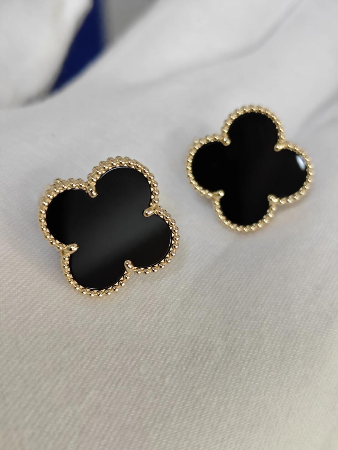 [Demi Jewelry]CLOVER 20MM BLACK MOP EARRINGS