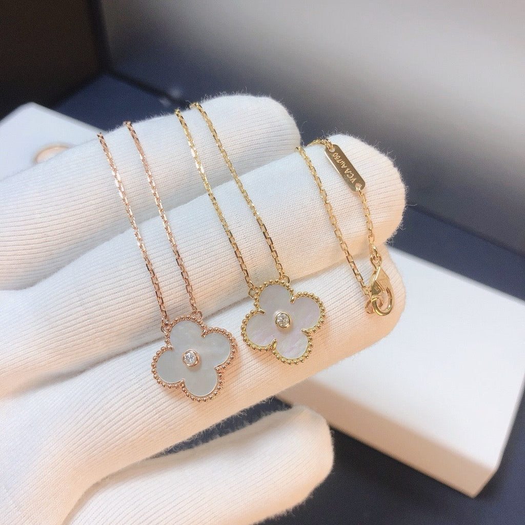 [Demi jewelry]CLOVER 15MM DIAMOND WHITE FRITILLARIA NECKLACE