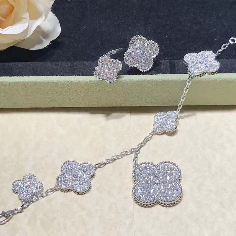 [Demi jewelry]CLOVER 6 MOTIFS SILVER DIAMOND BRACELET