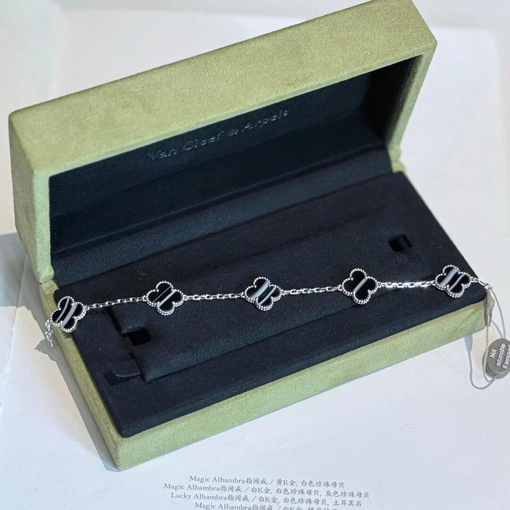 [Demi jewelry] CLOVER 5 MOTIF PULSAR STONE BRACELET COLLECTION