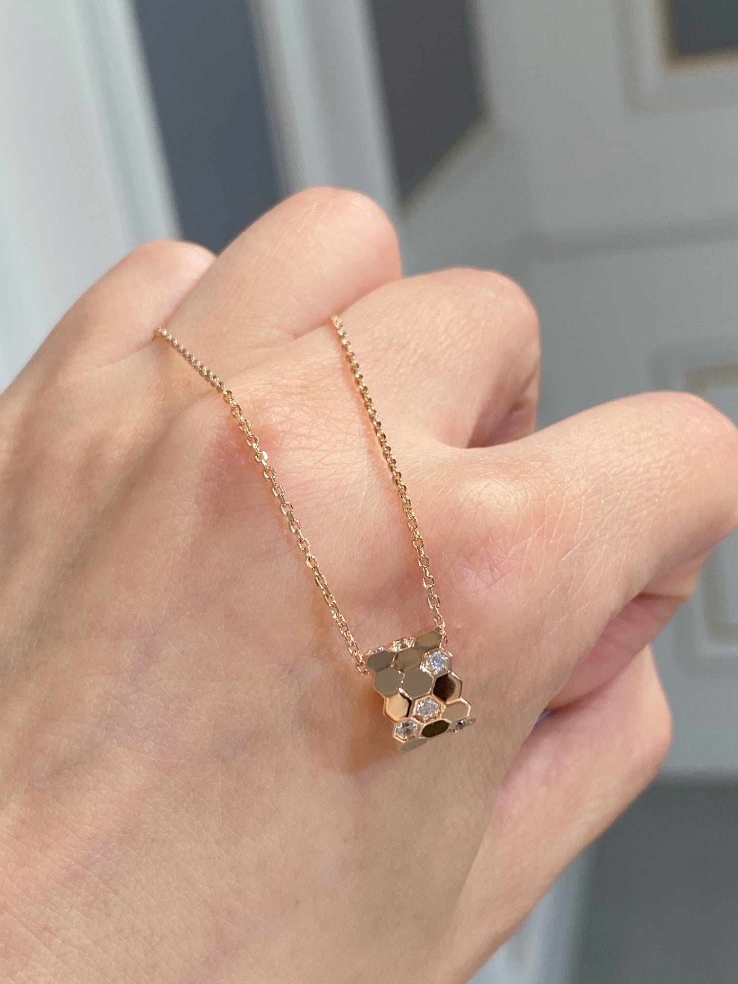 [Demi jewelry]BEE LOVE DIAMOND NECKLACE