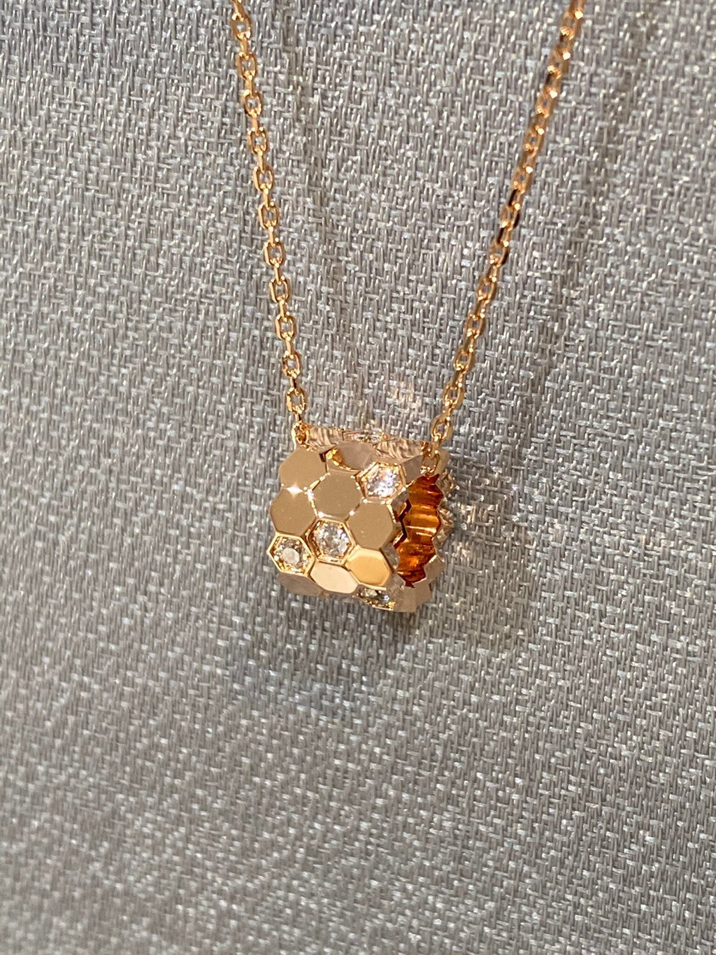 [Demi jewelry]BEE LOVE DIAMOND NECKLACE