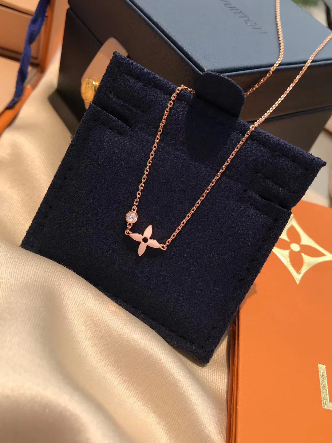 [Demi jewelry]BLOSSOM PENDANT PINK GOLD AND DIAMOND