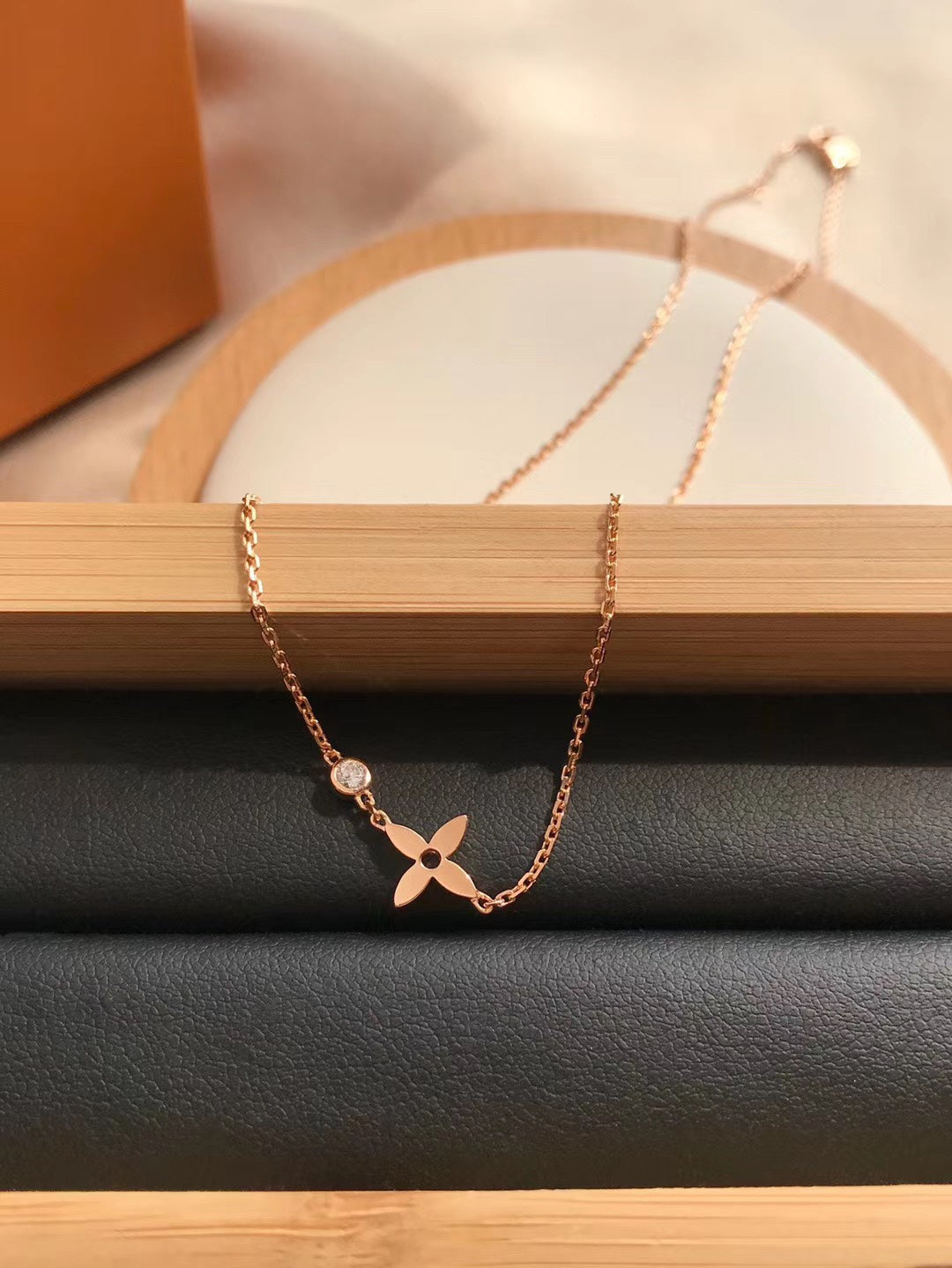 [Demi jewelry]BLOSSOM PENDANT PINK GOLD AND DIAMOND