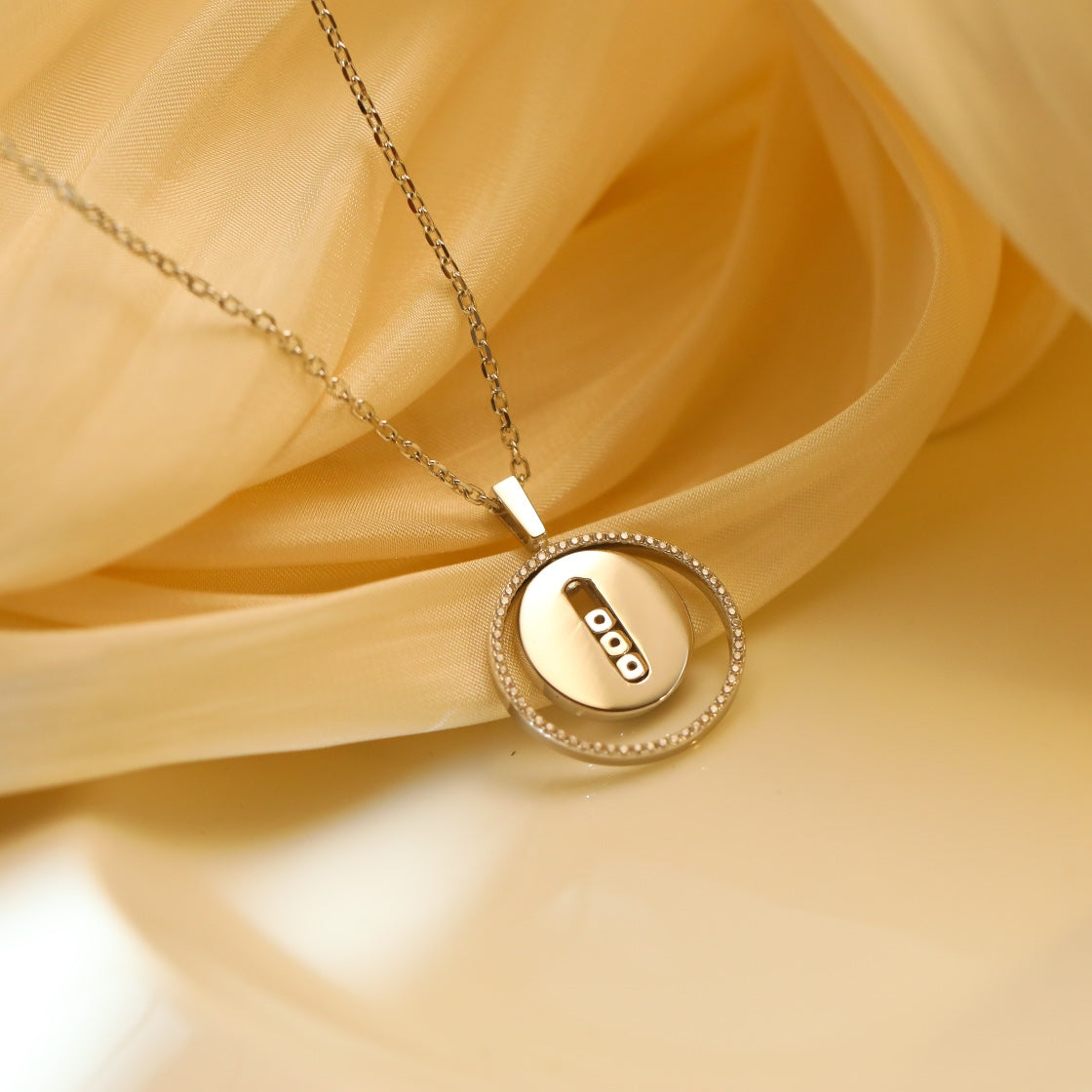 [Mystic ]Mystic MOVE MM SILVER DIAMOND NECKLACE
