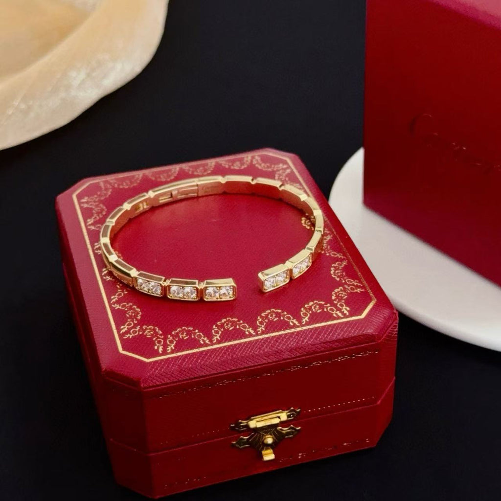 [Demi jewelry]LOVE DIAMOND OPEN  BRACELET