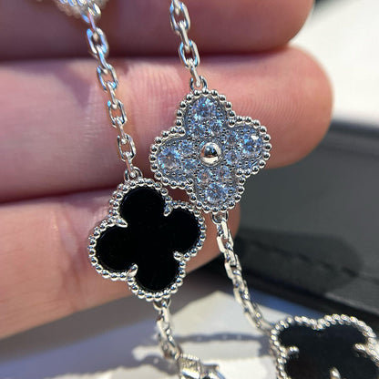 [Mystic] CLOVER 5 MOTIF ONYXS BRACELET COLLECTION
