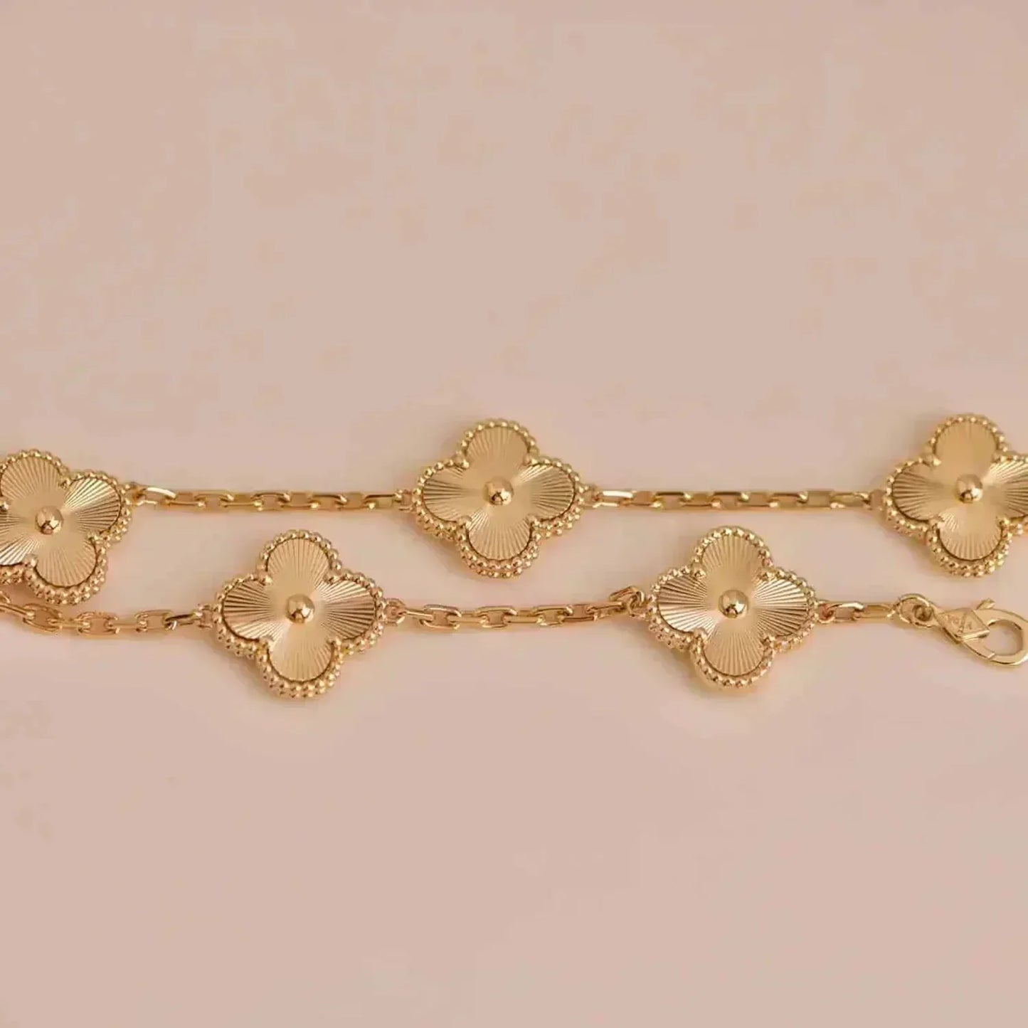 [Mystic] CLOVER 5 MOTIF LASER BRACELET COLLECTION