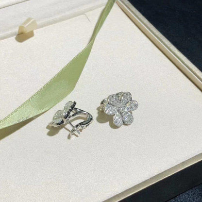 [Mystic]FRIVOLE SILVER FLOWER DIAMOND EARRINGS