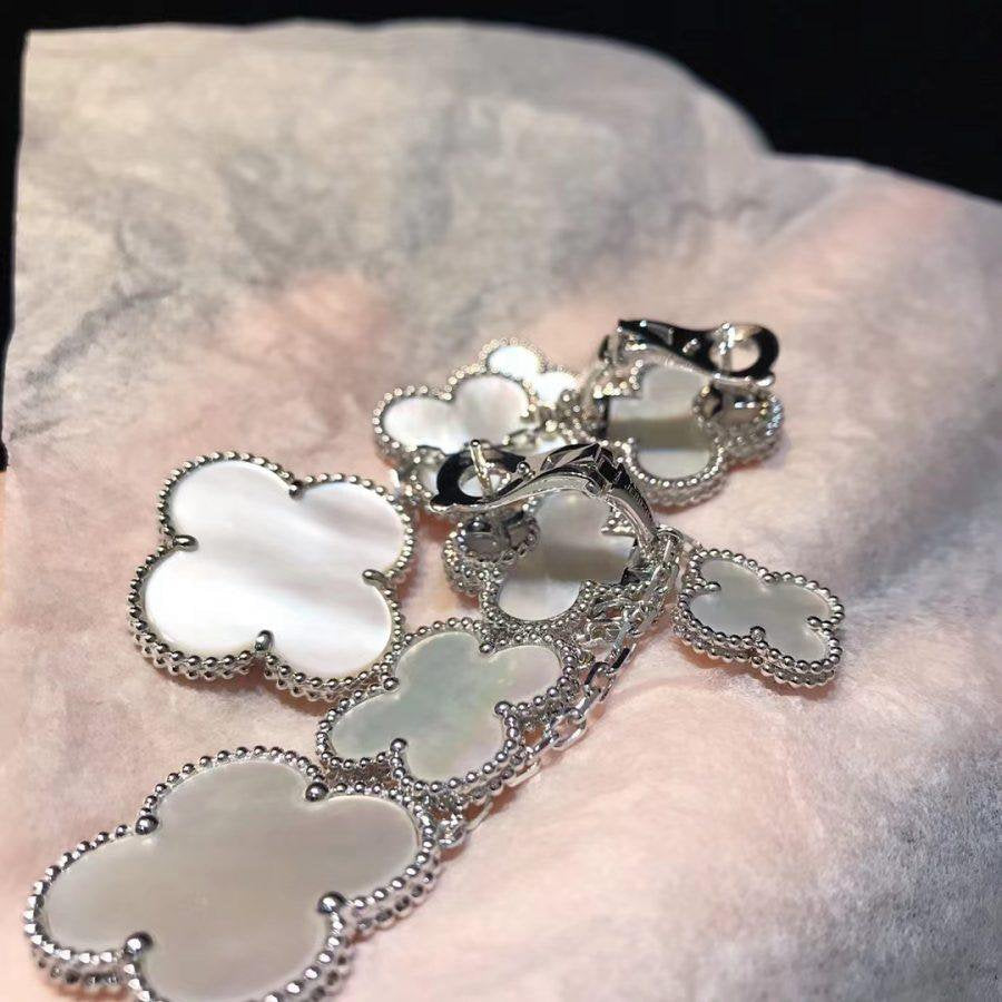 [Demi jewelry]CLOVER EARRINGS WHITE MOP 4 MOTIFS SILVER
