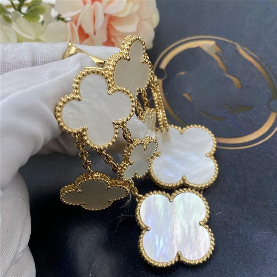 [Demi jewelry]CLOVER EARRINGS WHITE MOP 4 MOTIFS GOLD