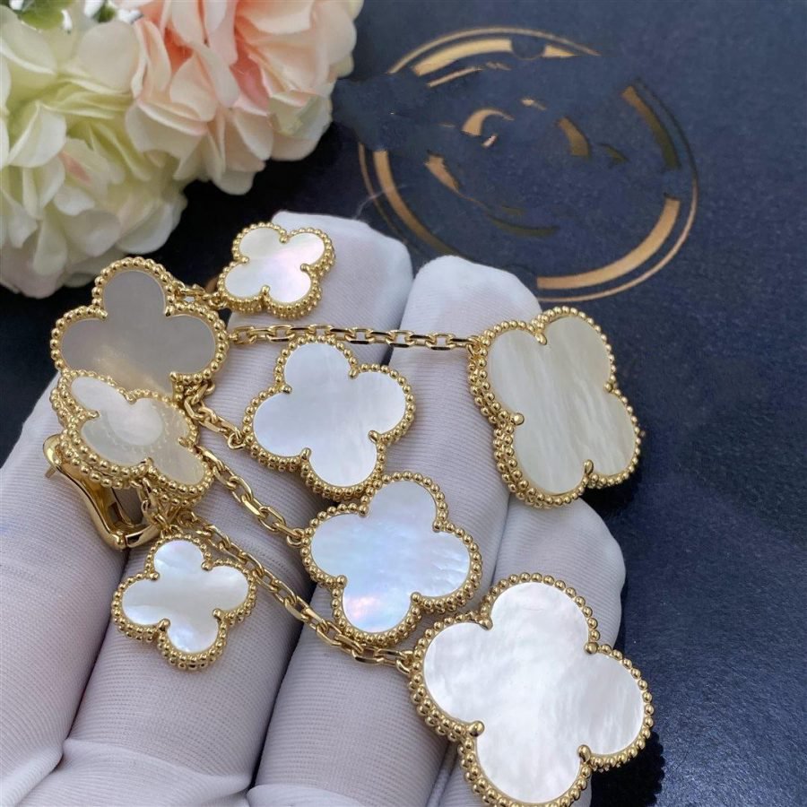 [Demi jewelry]CLOVER EARRINGS WHITE MOP 4 MOTIFS GOLD