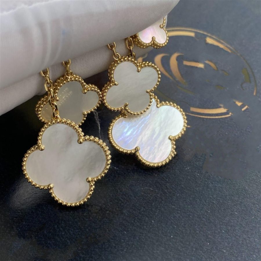 [Demi jewelry]CLOVER EARRINGS WHITE MOP 4 MOTIFS GOLD