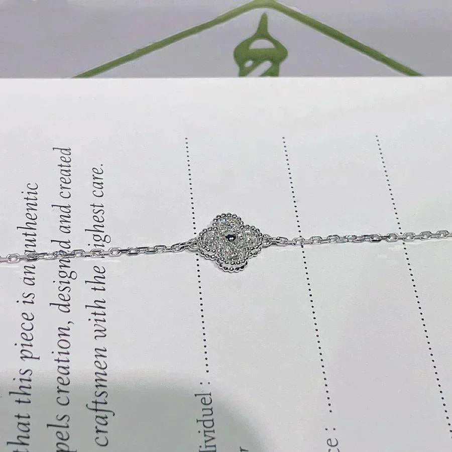[Demi jewelry]CLOVER  SINGLE FLOWER BRACELET SILVER