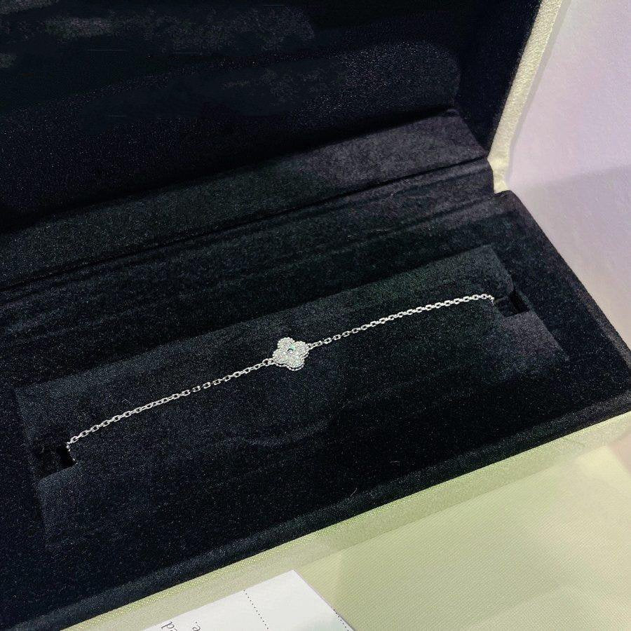 [Demi jewelry]CLOVER  SINGLE FLOWER BRACELET SILVER