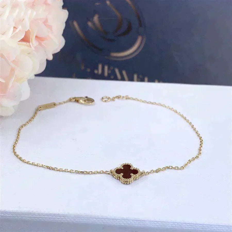 [Demi jewelry]CLOVER  CARNELIAN SINGLE FLOWER BRACELET